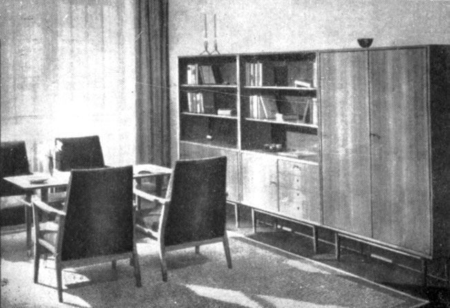 Секционная мебель жилой комнаты (ГДР)