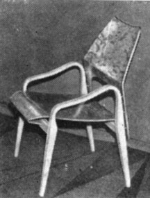 Кресло с гнутоклееными ножками и штампованным сиденьем-спинкой (Чехословакия)