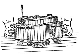 Рис. 177. Электрополировальный аппарат с тремя тампонами